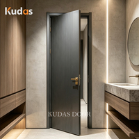 Puerta Interior Moderna de Madera con Listones Verticales en Negro Mate, Diseño Acanalado de Lujo para Dormitorio, Insonorizada e Impermeable, para Villa