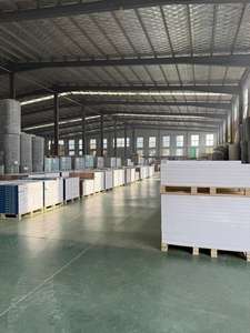 Suelo Vinílico SPC Rígido de Alta Calidad, Resistente al Desgaste e Impermeable, con Sistema de Click y Rodapiés a Juego, Suministro Directo y Estable - Product Image 4