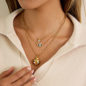 Collier pendentif coccinelle plaqué or avec zircon multicolore, design insecte, pour usage quotidien, chaîne de clavicule, bijoux - Product Image 4