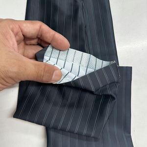 Étiquettes de vêtements, patchs thermocollants, feuilles antidérapantes, logo personnalisé, étiquette en silicone à <span class=keywords><strong>transfert</strong></span> thermique pour vêtements, chaussettes de cyclisme - Product Image 1