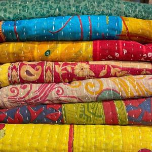 Delantal indio Vintage Kantha Sari Delantal de cocina de algodón con estilo con bolsillos para mujeres y hombres-Venta al por mayor - Product Image 4