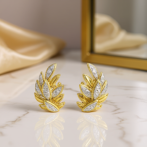 Orecchini a lobo E2817 con foglia d'oro e diamante marquise incastonato a griffe per donna, gioielli di lusso per feste - Product Image 2