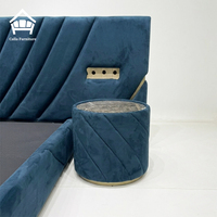 Suite de chambre à coucher moderne haut de gamme sur mesure, lit rembourré en velours bleu foncé écologique, mobilier complet pour la maison, approvisionnement unique