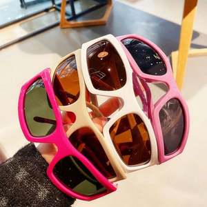 Gafas de Sol Retro Y2K 2023 para Hombre y Mujer, Estilo Ojo de Gato, Punk, para Conducir al Aire Libre, Deportivas, Polarizadas - Product Image 1