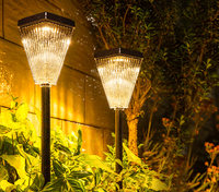 Lampes solaires d'extérieur pour villa, jardin, pelouse, étanches, lumineuses, à piquer dans le sol, décoratives pour cour, villa, B&B et sites touristiques