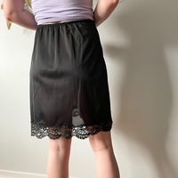 Jupe mi-longue pour femmes, design personnalisé en gros, à ourlet en dentelle, taille basse et taille élastique