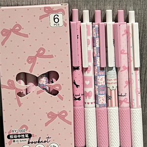 Penna <span class=keywords><strong>Gel</strong></span> a Sfera Rosa con Fiocco ST ad Asciugatura Rapida 0.5mm in Plastica per Studenti con Stampa Cartoon, Azione a Pressione, Inchiostro Nero, Confezione da 6 - Product Image 3