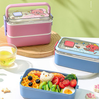 Boîte à lunch 2L en plastique OEM Cartoon pour enfants Boîte à bento scolaire à deux couches avec ensembles de couverts 2000ml