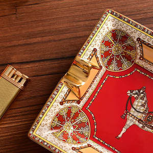 Grande calibre 2-slot Hot-selling Moda Praça Durável Cavalo Padrão Cinzeiro De Cerâmica com Embalagem De Caixa De Presente - Product Image 6