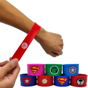 Bracelets promotionnels en silicone personnalisés QM unisexe avec logo pour événements – Bracelets en caoutchouc silicone personnalisables à clipser - Product Image 4