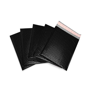 ถุงใส่ซองฟิล์มกันกระแทกสำหรับส่งฟิล์มโลโก้แบบกำหนดเองถุงใส่เสื้อผ้าอเนกประสงค์ถุงบรรจุภัณฑ์แบบมีฟองจดหมายสีดำ - Product Image 3