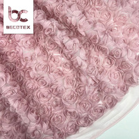Nouveau tissu en dentelle de mousseline de soie brodée de fleurs 3D personnalisées pour robe de fille