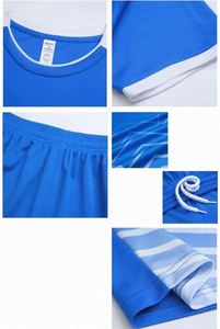 เสื้อฟุตบอลผู้ชายแบบกำหนดเอง น้ำหนักเบา แห้งเร็ว ระบายอากาศได้ดี ออกแบบได้ฟรี พิมพ์โลโก้ ชุดทีมฟุตบอล กางเกงขาสั้น - Product Image 6