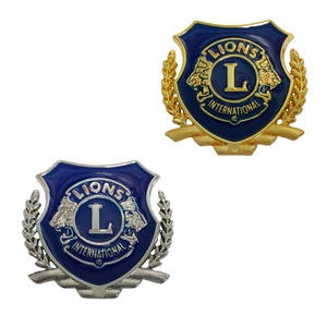 Spilla in metallo smaltato placcato oro moderno personalizzata, produzione da 20 anni, con emblema LEO CLUB Lions Club per regali artigianali - Product Image 1