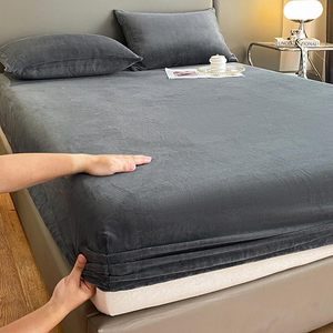 Soft Warm Winter Velvet <strong>Fleece</strong> Bed <strong>Fitted</strong> <strong>Sheet</strong> Thickened Coral Flannel Polyester Milk <strong>Fleece</strong> Mattress Protector Cover Woven - Product Image 2