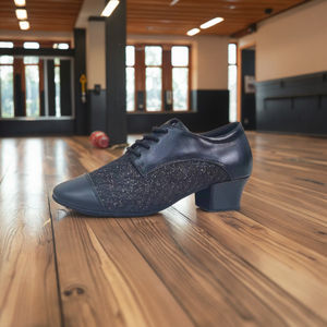 Nuevos zapatos de baile de cuero con tacón <span class=keywords><strong>cubano</strong></span> para mujer, zapatos de salón de punta con características de práctica cómodas - Product Image 4