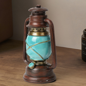 Lanterne de bureau rétro décorative artisanale en céramique turquoise avec cadre en métal pour la décoration de la chambre à coucher, du salon et de la maison - Product Image 1