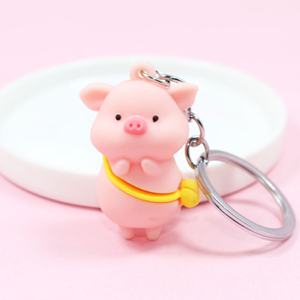 พวงกุญแจโปรโมชั่นแบบกำหนดเอง 3 มิติ รูปการ์ตูนหมูน่ารักสีชมพู ทำจากยาง PVC นิ่ม - Product Image 2