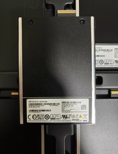 NOUVEAU pour PM1743 E3.S 7.68TB NVME SSD MZ3LO7T6HBLT-00A07 PCIe 5.0 MZ-3LO7T60 Disque SSD Serveur PM1743 NVMe PCIe E3.S Serveur - Product Image 3