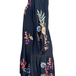 Vestido Elegante Bordado con Volantes y Smocking para Mujer, Nuevo Diseño Personalizado - Product Image 2