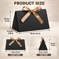 Boîtes cadeaux triangulaires minimalistes en papier avec ruban pour les faveurs de mariage, le dîner de répétition, l'emballage personnalisé de bonbons et les cadeaux de fête