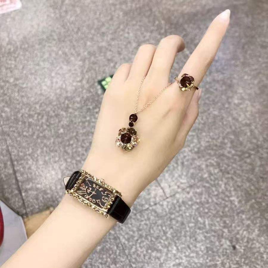 Three-piece set  Contact customer service for styles