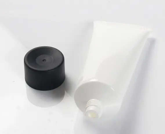 Özelleştirilmiş PE sıkılabilir tüp losyon cilt bakım kremi kavanoz/yüz temizleyici kozmetik hortum Toner/bambu krem şişesi
