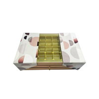 Boîte Cadeau de Dattes Dorées de Luxe Portable Haut de Gamme avec Calligraphie Arabe en Relief, Logo Personnalisé, Lamination Mate, Certifié Halal, Ramadan