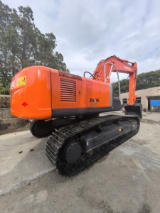 Excavatrice HITACHI ZX270 d'occasion, haute efficacité de travail, puissante, 27 tonnes, taille moyenne, chenille, d'occasion, en vente - Product Image 6