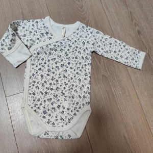 Vêtements pour nouveau-nés unisexes à ouverture latérale en coton biologique à manches longues pour le printemps et l'automne - Product Image 3