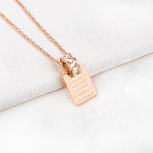 Joyería de acero inoxidable personalizada para niña, collar con colgante de cristal de <span class=keywords><strong>alma</strong></span> Mate de Destiny grabado de oro rosa - Product Image 5