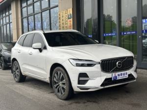 Voiture d'occasion <span class=keywords><strong>Volvo</strong></span> <span class=keywords><strong>XC60</strong></span> B5 AWD Inscription <span class=keywords><strong>2022</strong></span> SPA SUV 48V MHEV Vente en gros de voitures d'occasion - Product Image 3
