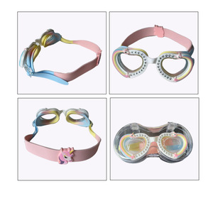 แว่นตาว่ายน้ำเด็ก เลนส์ PC ซิลิโคนกันน้ำ ป้องกันฝ้า สำหรับเด็ก พร้อมกล่อง - Product Image 5