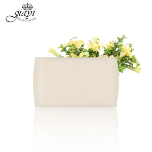 Savon anti-vergetures Ranee Original à l'extrait d'escargot - Barre nettoyante 100% naturelle pour la réduction de l'acné et des cicatrices - Product Image 3