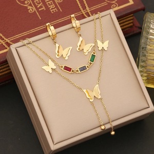 Échantillons gratuits Ensemble de bijoux de fête de mariage en acier inoxydable Ensemble de bijoux collier boucles d'oreilles et bracelet en forme de cœur serpent papillon - Product Image 5