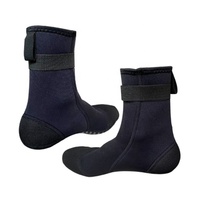 Vente de gros Chaussettes de combinaison imperméables en néoprène Chaussons de plage sable