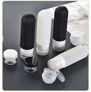 Ensemble de voyage de 4 pièces avec logo personnalisé, 90 ml, approuvé pour l'avion, anti-fuite, rechargeable, en silicone, écologique, kit de bouteilles pour articles de toilette - Product Image 4