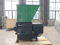 Broyeur de déchets de carton ondulé efficace, broyeur de carton à axe unique pour centre de recyclage du bois et du papier
