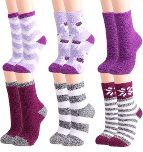 Calzini in <span class=keywords><strong>pile</strong></span> corallo personalizzati di alta qualità, calzini casual carini da ragazza - Product Image 4