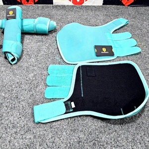Protège-tendons pour chevaux, protection des jambes, attelle de brossage, haute qualité, couleurs personnalisables, logo, néoprène respirant - Product Image 1