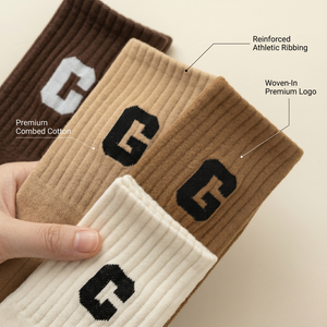 Chaussettes de sport athlétiques en coton doux de qualité supérieure, avec logo personnalisé brodé, style rétro varsity côtelé, pour femmes et hommes, tons terre. - Product Image 3