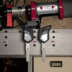 Accessoires pour <span class=keywords><strong>moto</strong></span> <span class=keywords><strong>MV</strong></span> <span class=keywords><strong>Agusta</strong></span> <span class=keywords><strong>F3</strong></span> F4 1090 920 990, clés vierges embryonnaires pouvant être équipées d'une puce, pièces de <span class=keywords><strong>moto</strong></span> - Product Image 4