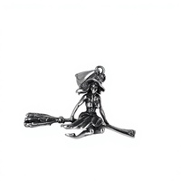Collier pendentif en acier inoxydable 3D Sorcière volante sur balai pour homme, style vintage gothique punk motard, bijou de mode rétro audacieux
