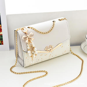 2026 Wholesale Ladies' Trendy Crossbody Handbags PU Cover High Quality Mini Luxury Sequins Pearl Decoration Spring Summer Winter - Product Image 4