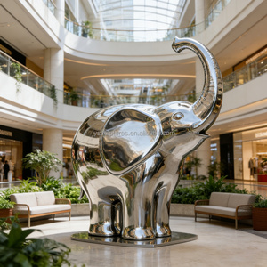 Escultura de Elefante en Acero Inoxidable Pulido, Diseño Personalizado, Tamaños y Bases a Medida para Espacios Públicos de Entretenimiento - Product Image 2