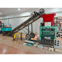 Machine à fabriquer des briques 4-35b, contrôle automatique PLC réduisant la main-d'œuvre, formage par vibration entraîné par boîte de vitesses pour production à moyenne échelle