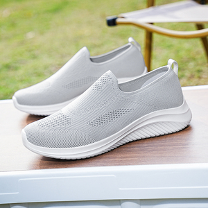 Chaussures de sport tendance pour hommes grandes tailles, semelle MD, tige en maille respirante, design à lacets souples pour la marche printemps-été - Product Image 5