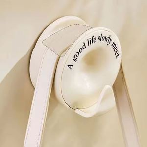 Gancho Circular para Bolsas sin Perforaciones para Puerta, Colgador de Ropa con Adhesivo Fuerte, Herramienta de Almacenamiento, Novedoso Colgador para Clasificar Bolsas para Puerta - Product Image 4