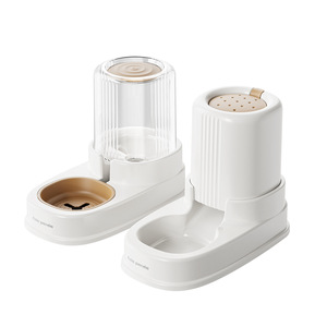 Distributeur d'eau automatique Kolapanda pour chats et chiens avec double filtre et système de siphon, utilisation en intérieur, matériau plastique - Product Image 1