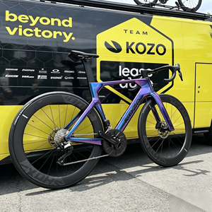 Bicicleta de Carretera de Fibra de Carbono Kozo de 7.7 KG, Venta Directa de Fábrica, Shimano UT Di2 24s, Frenos de Disco Hidráulicos, OEM CE KOZO2-SHIM - Product Image 1
